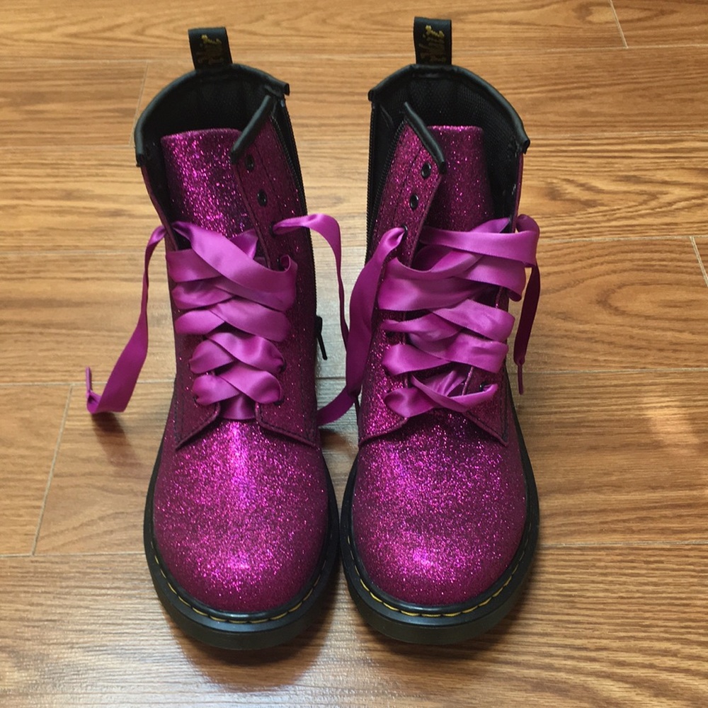 Dr. Doc Martens women’s size 7 38 glitter pink raspberry boots ribbons side zip